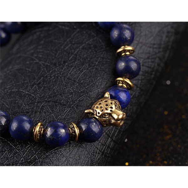 close up of the panther head (gold)