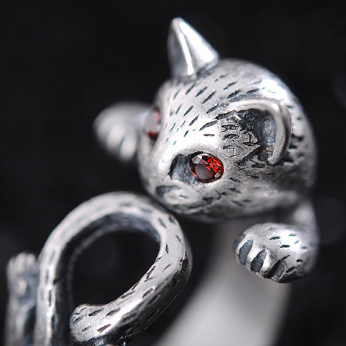 Close up view. See the vivid crystal eyes!