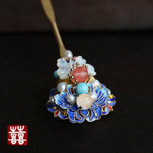 enamel cloisonne blue flowers, with pearls and agate beads