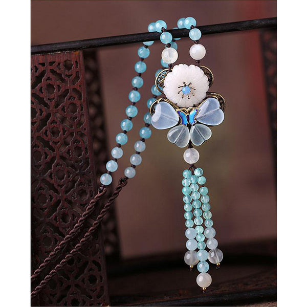 beautiful long tassels