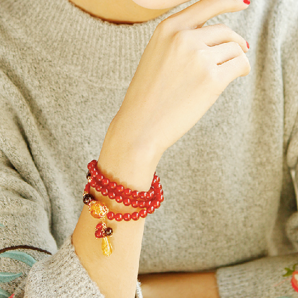 model wearing the beaded bracelet on wrist