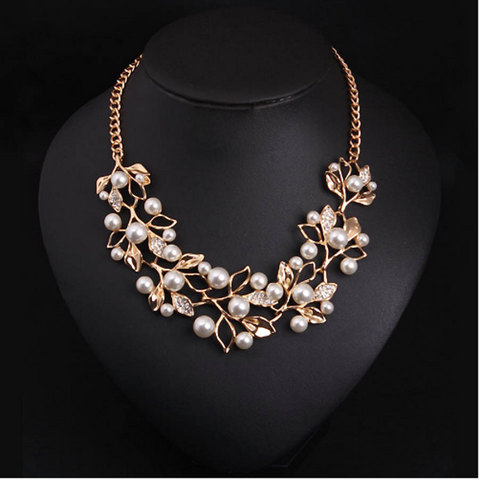 Flower necklace statement necklace for women (front view)