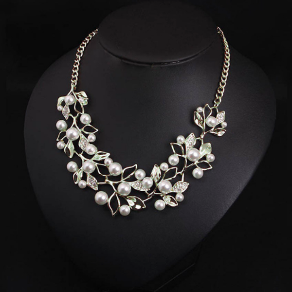 Flower necklace statement necklace for women Silver