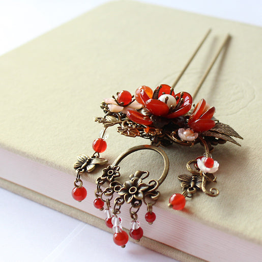 Hair pin with splendid red agate flowers