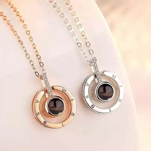 2 I Love You Necklace pendants in circle shape