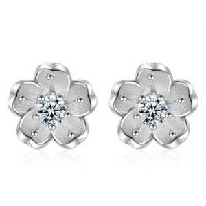 Snowy sakura flower earrings Sterling silver stud earrings for women Cheap earring (main pic)