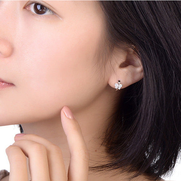 The Sparkling butterfly earrings Small hoop earrings for women Cheap ear rings (model demonstration)