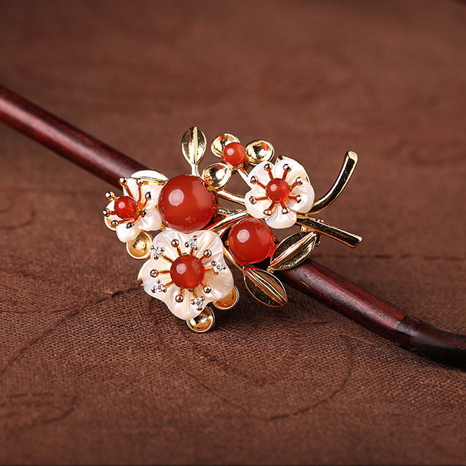 elegant Oriental style brooch