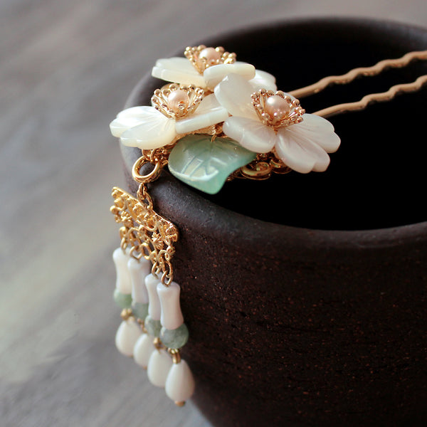 flower hair stick with seashell and jade tassels