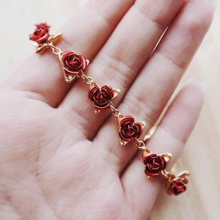 close up view of the rose charms, in full bloom