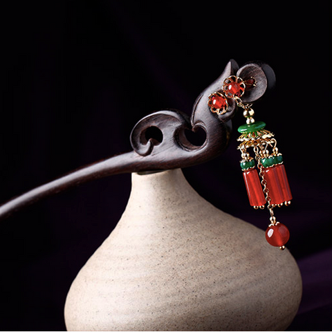 Hair stick made of black sandalwood, with red agate and green jade decorations